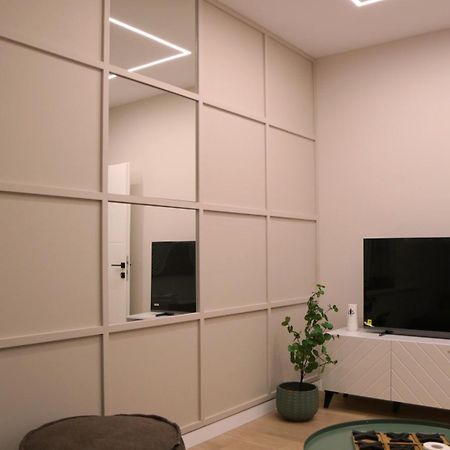 Abc Apartment Blloku Center Тирана Экстерьер фото