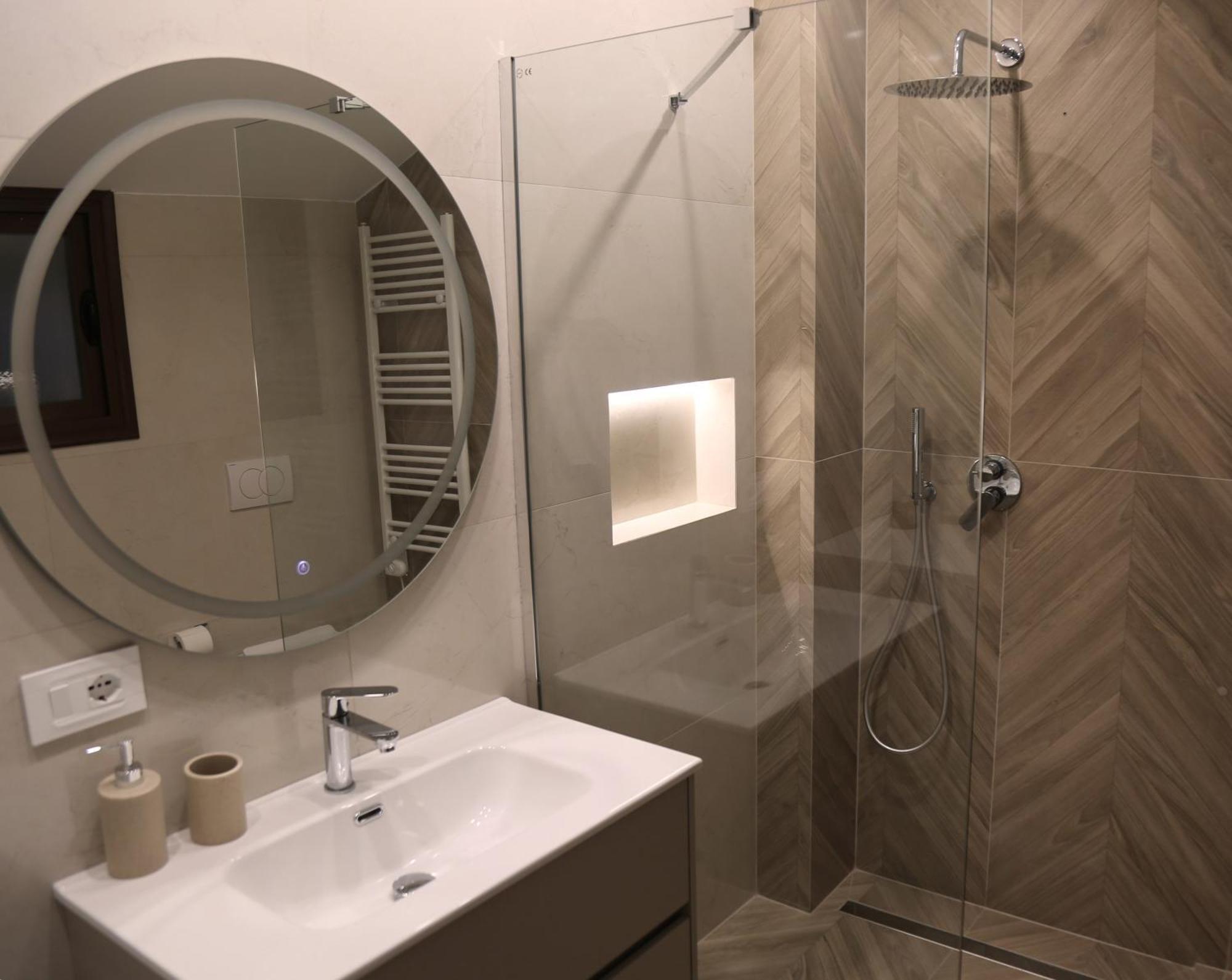 Abc Apartment Blloku Center Тирана Экстерьер фото